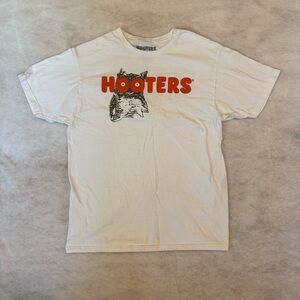 Hooters x Ripple Junction Graphic Tee Large | “Delightfully Tacky” 2-Sided